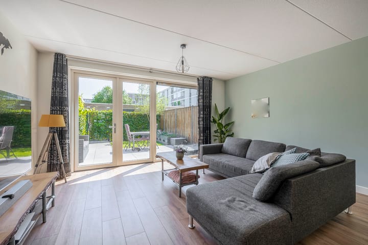 Foto 11 van Bernadottelaan 222