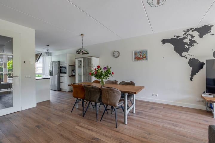 Foto 17 van Bernadottelaan 222