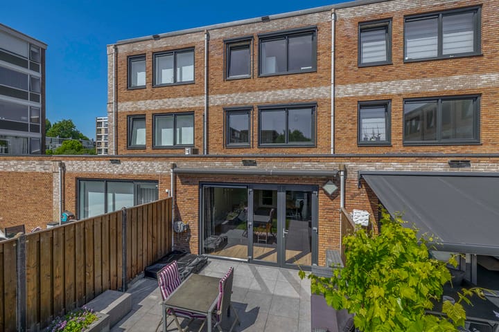 Foto 25 van Bernadottelaan 222