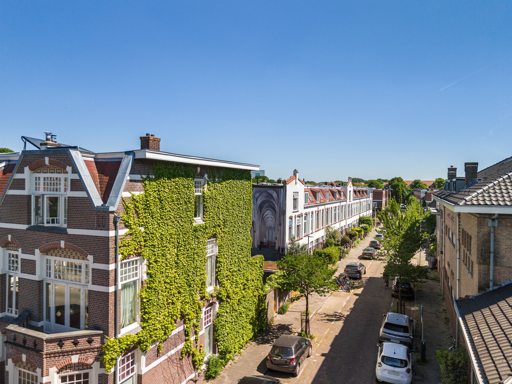 Photo 36 of Pieter Saenredamstraat 11-BS