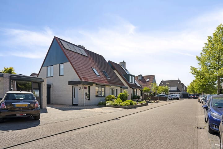 Photo 43 of Panneman 14