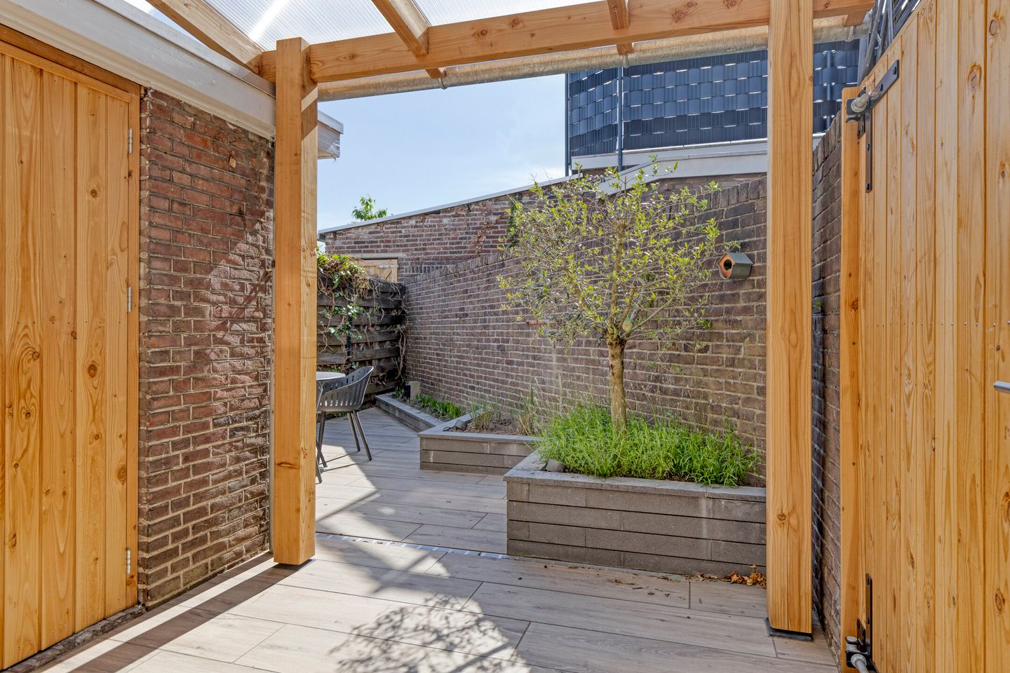 Photo 19 of Akerstraat 14