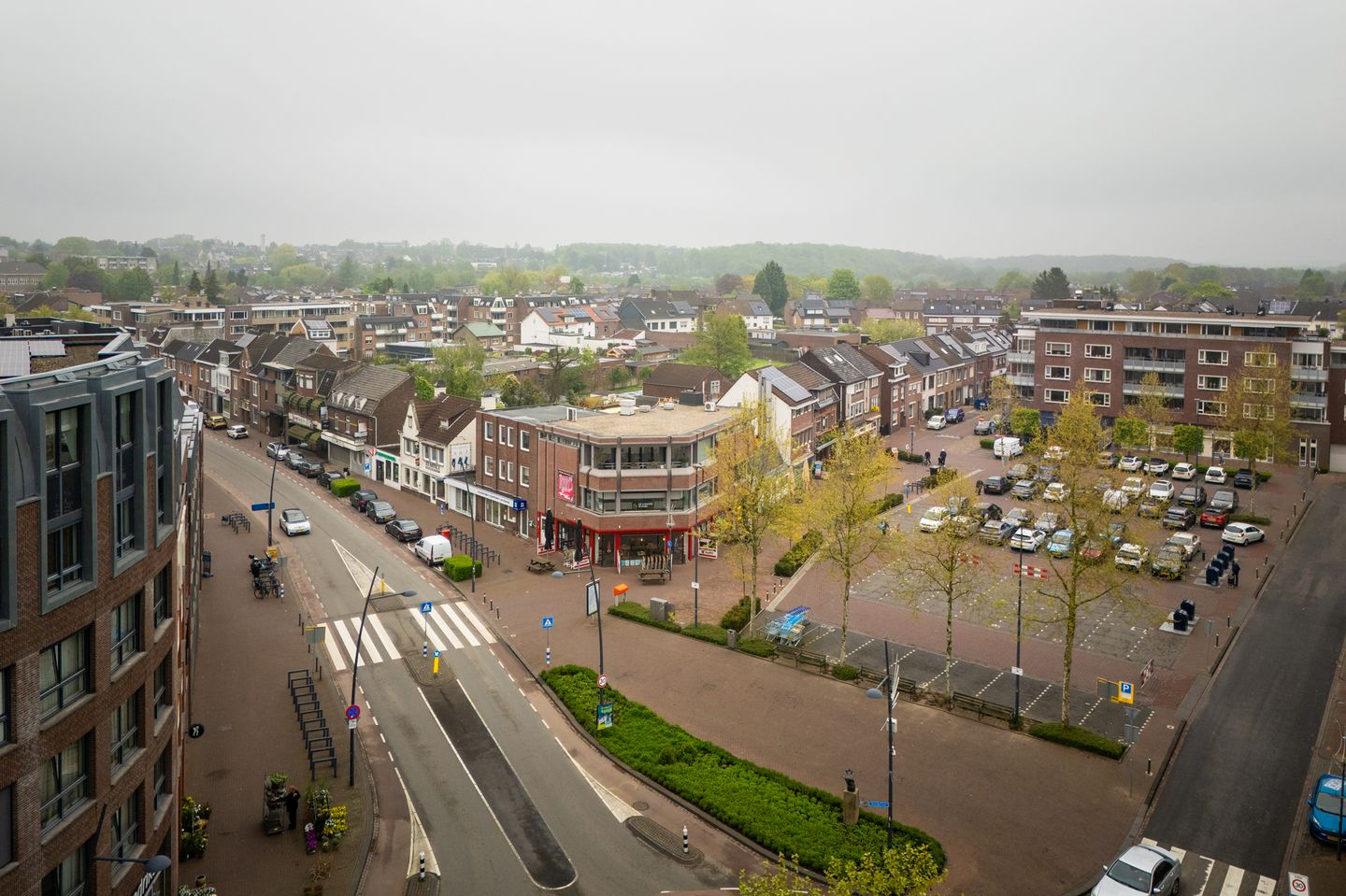View photo 5 of Markt 1