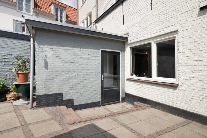 Foto 24 van Pastoor Lancrietstraat 19