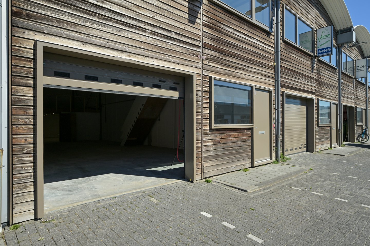 View photo 3 of Industrieweg 67