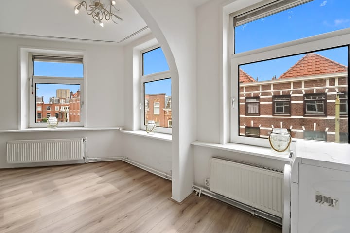 Photo 8 of Teijlerstraat 13-A