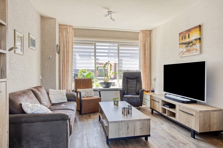 Photo 2 of Hofvennestraat 9