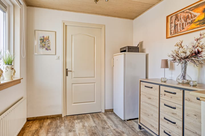 Photo 14 of Hofvennestraat 9