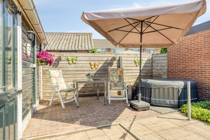 Photo 28 of Hofvennestraat 9