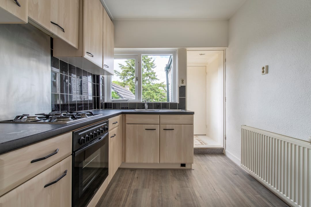 Photo 11 of Beatrixstraat 15