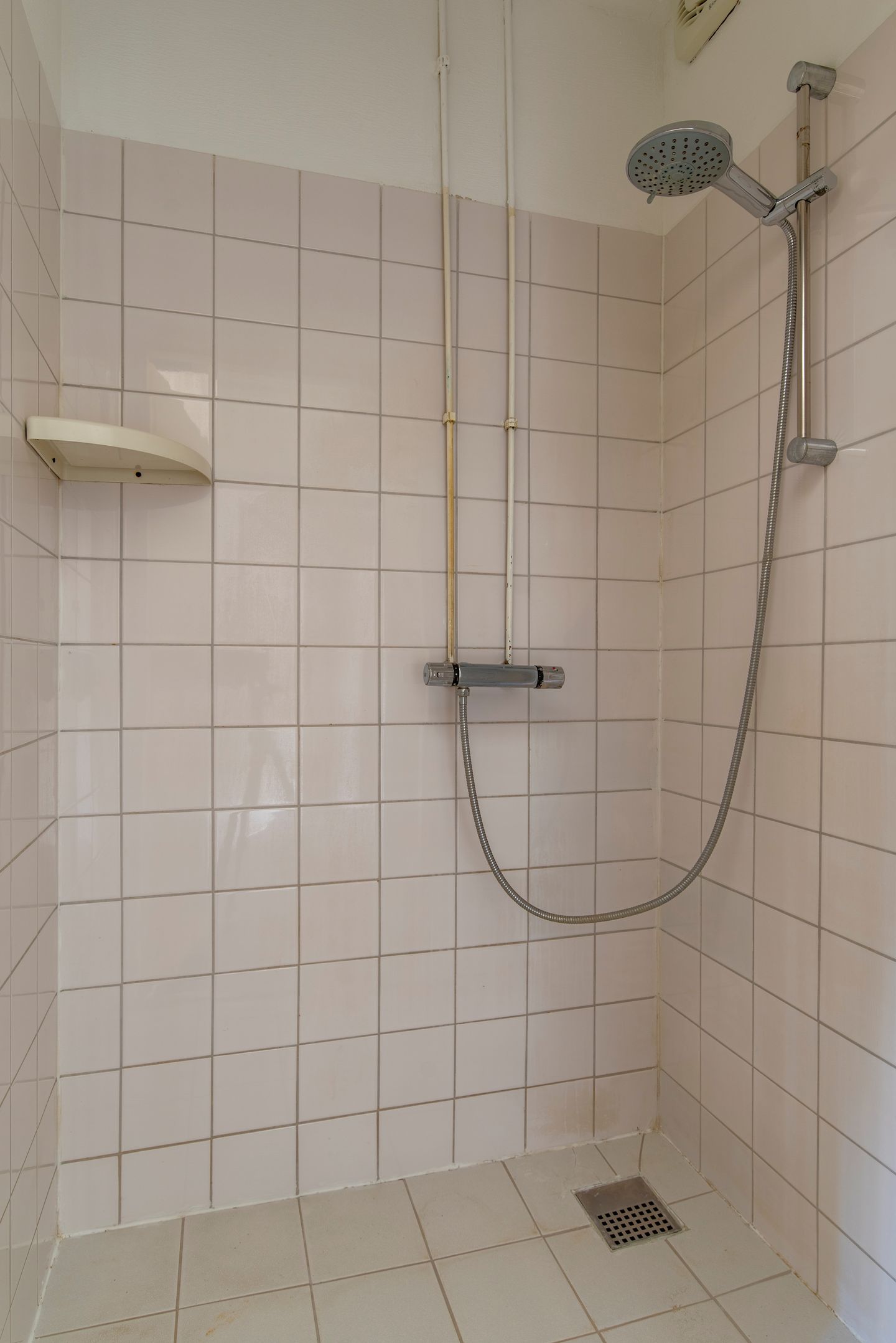 Photo 14 of Beatrixstraat 15