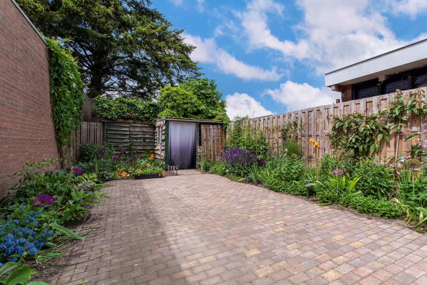 Photo 20 of Beatrixstraat 15