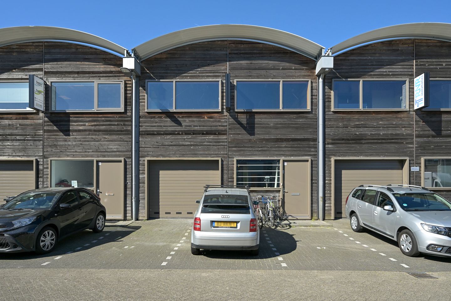 View photo 1 of Industrieweg 87