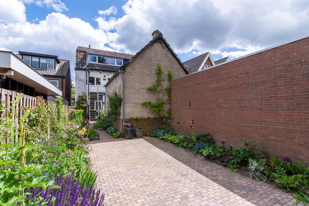 Photo 22 of Beatrixstraat 15