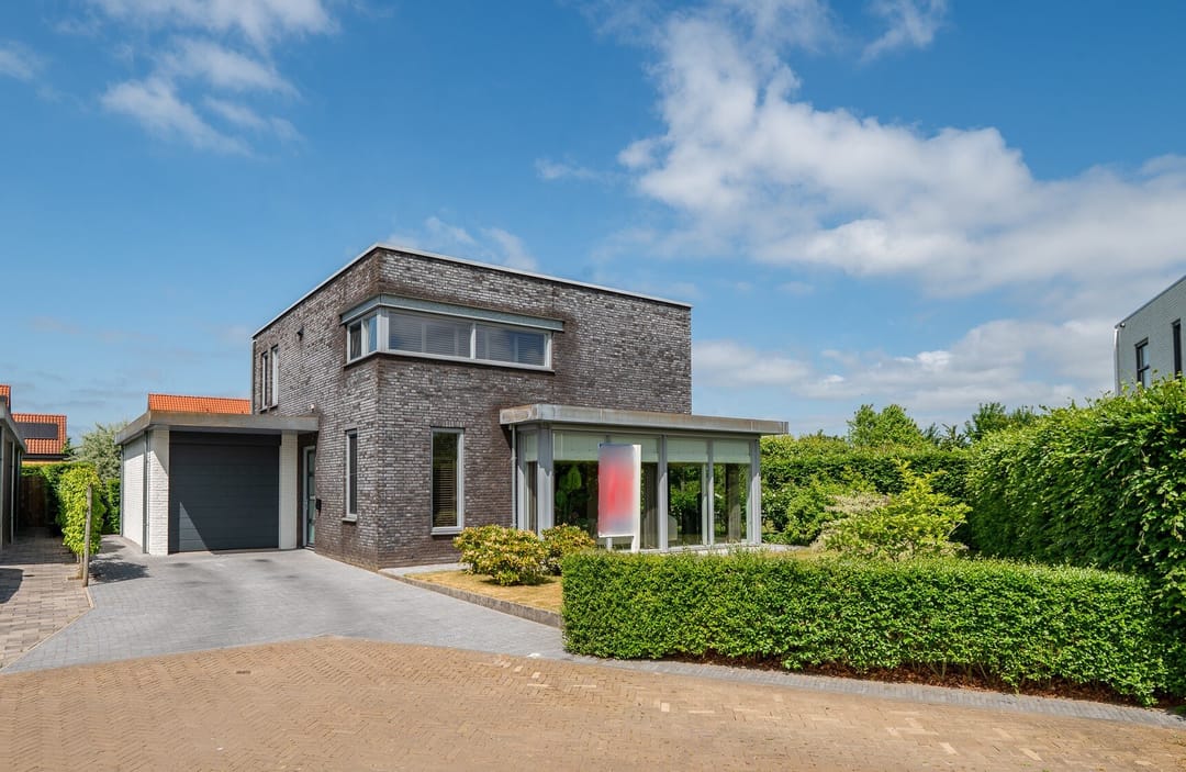 Foto 1 van Weegbree 23