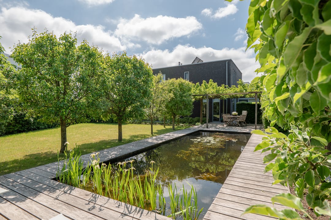 Foto 2 van Weegbree 23