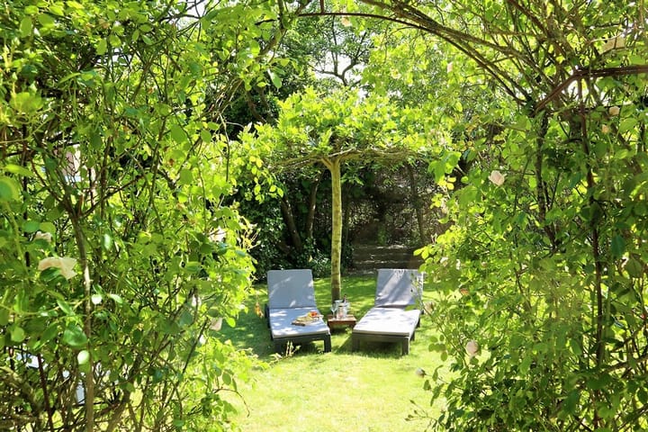 Photo 10 of Oosteinde 38