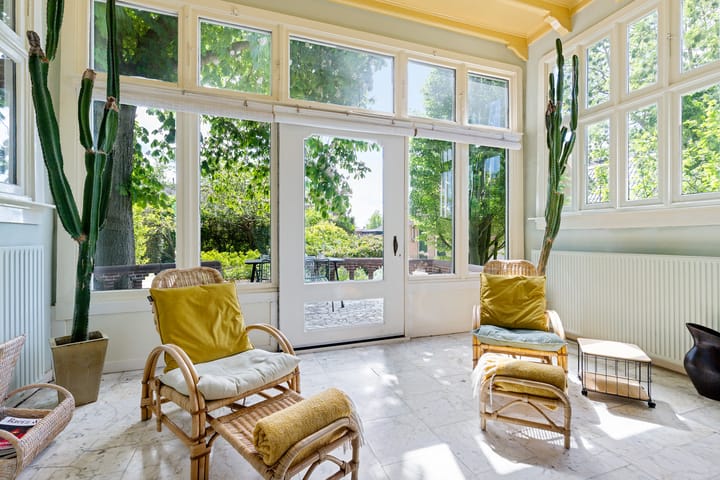 Photo 24 of Oosteinde 38