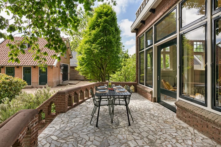 Photo 25 of Oosteinde 38