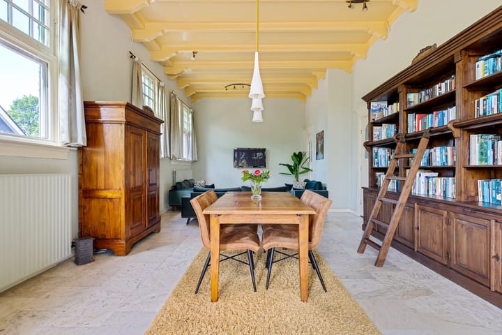 Photo 26 of Oosteinde 38