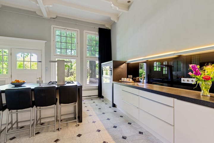 Photo 28 of Oosteinde 38