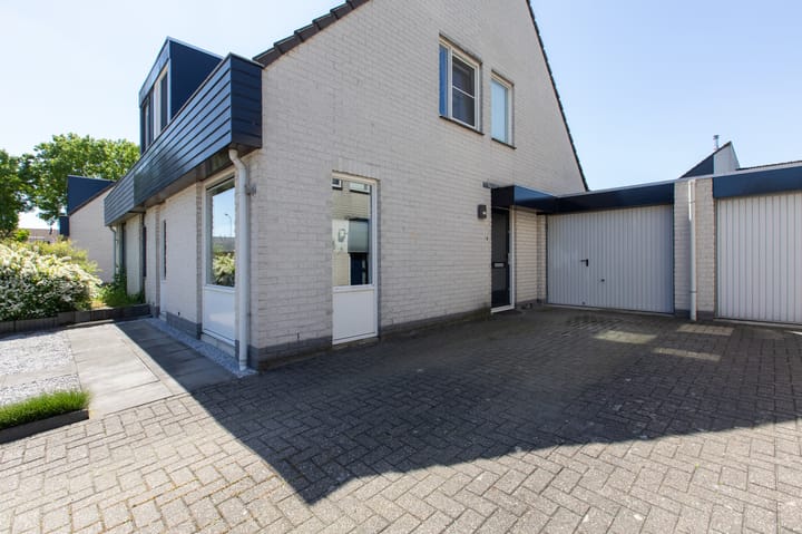 Foto 10 van Voornestraat 21