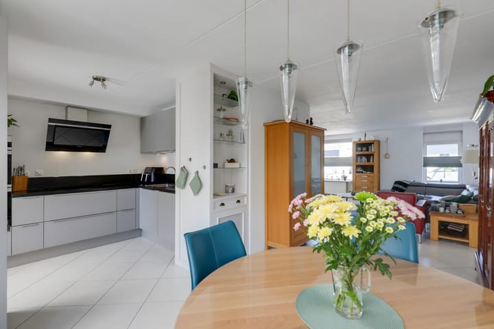 Foto 26 van Voornestraat 21