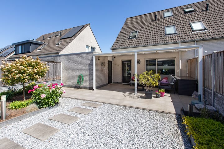 Foto 46 van Voornestraat 21