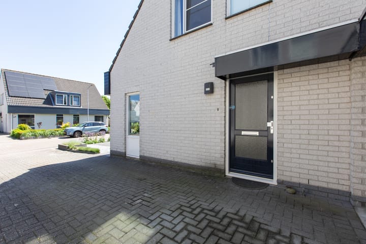 Foto 60 van Voornestraat 21