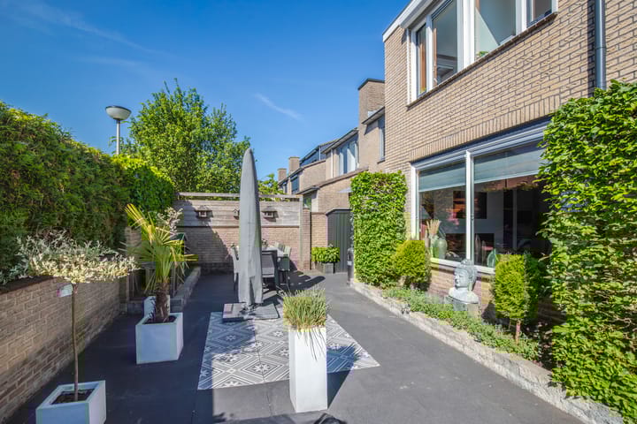 Foto 5 van Louise Michelstraat 2