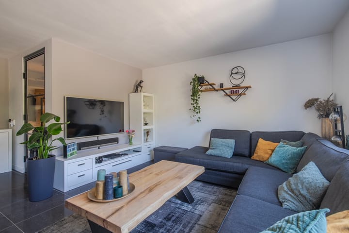 Foto 11 van Louise Michelstraat 2