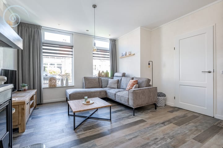 Foto 9 van Juliana van Stolberglaan 7