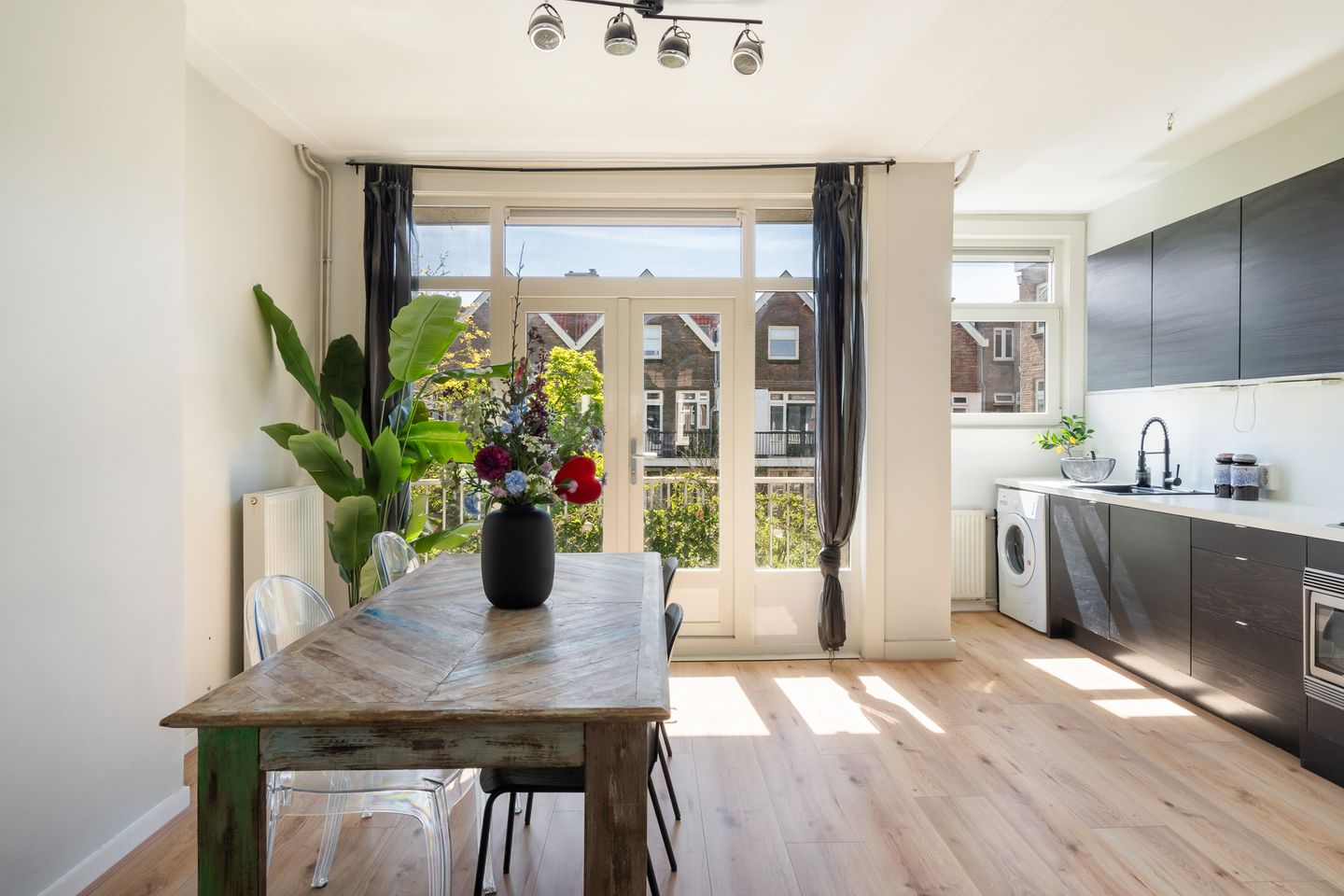 Foto 5 van Luzacstraat 28-B02