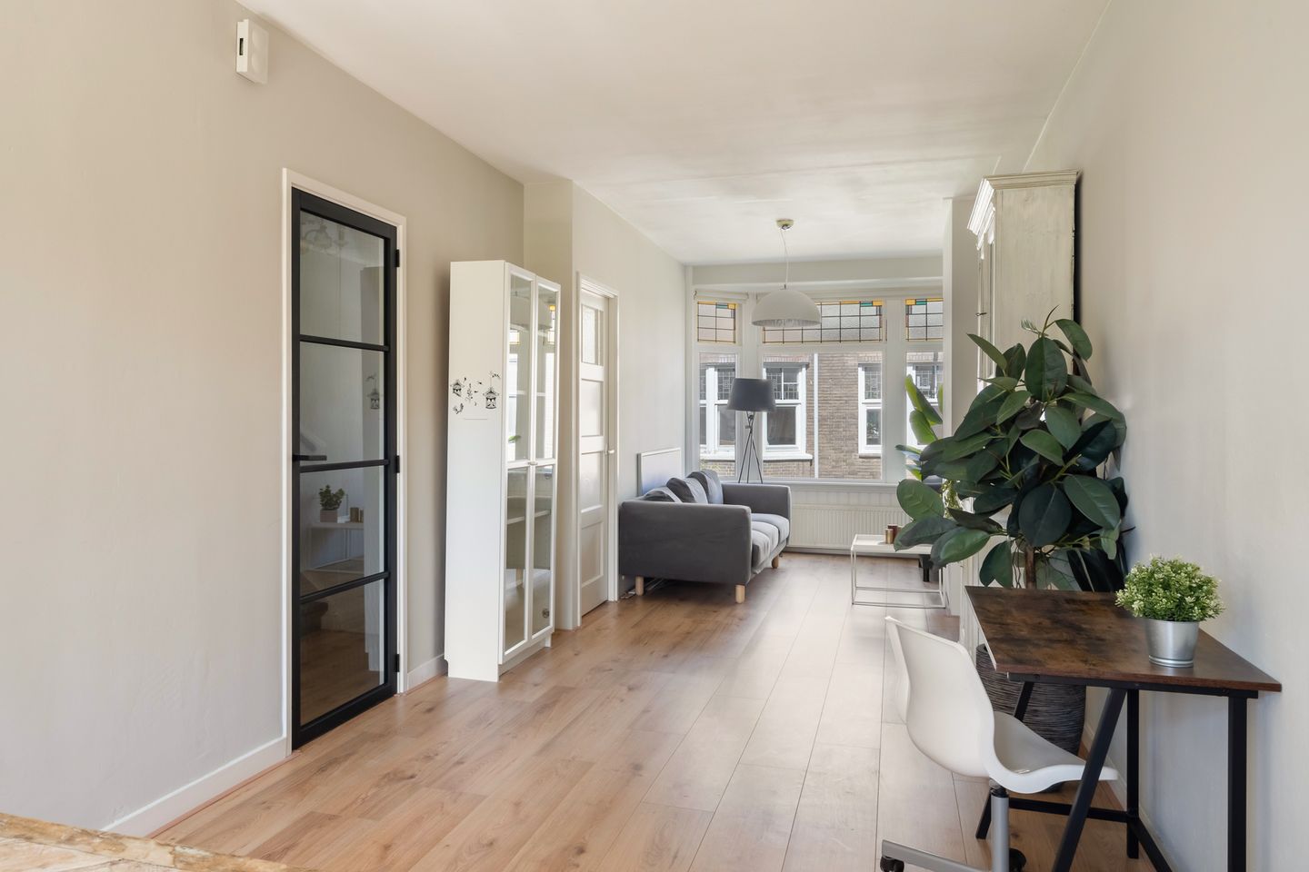 Foto 10 van Luzacstraat 28-B02