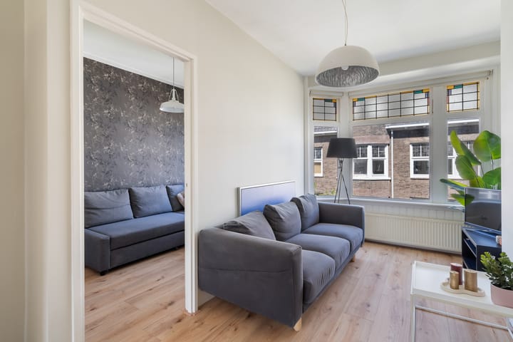 Foto 25 van Luzacstraat 28-B02