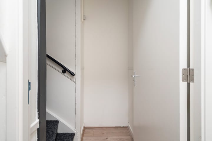 Foto 42 van Luzacstraat 28-B02