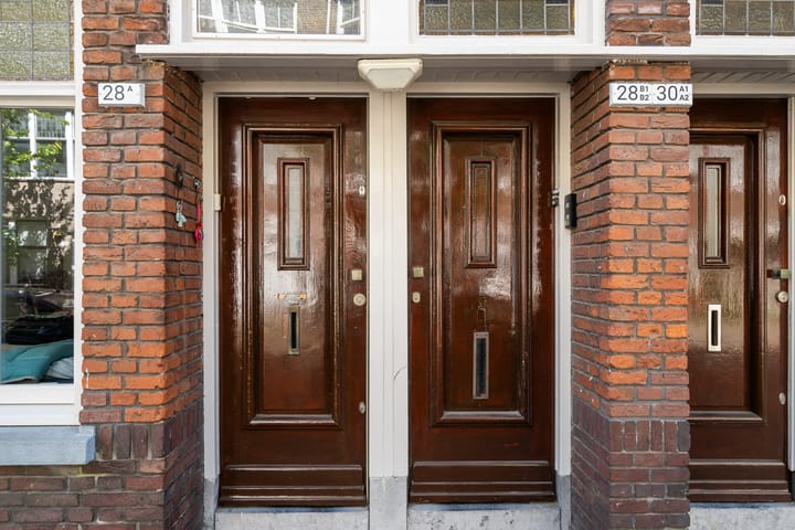 Foto 45 van Luzacstraat 28-B02