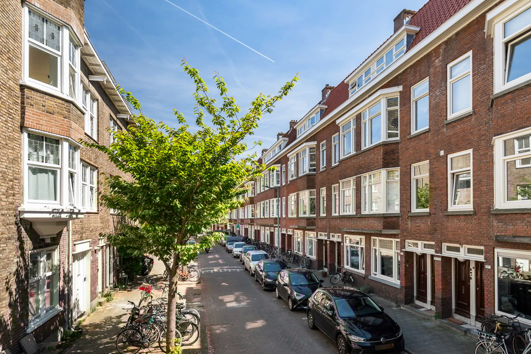 Foto 46 van Luzacstraat 28-B02