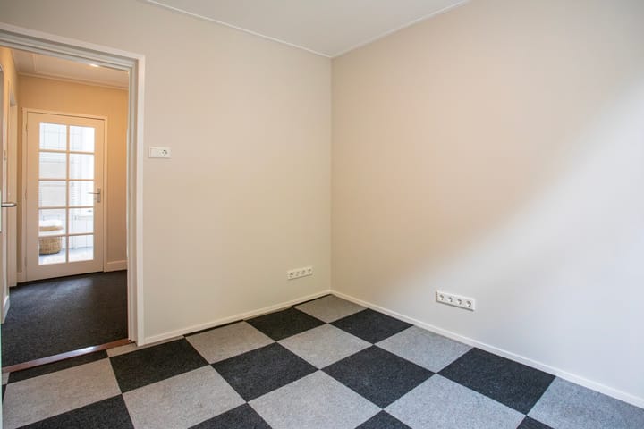 Foto 29 van Venestraat 107