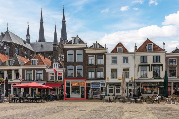 Markt 73, Delft