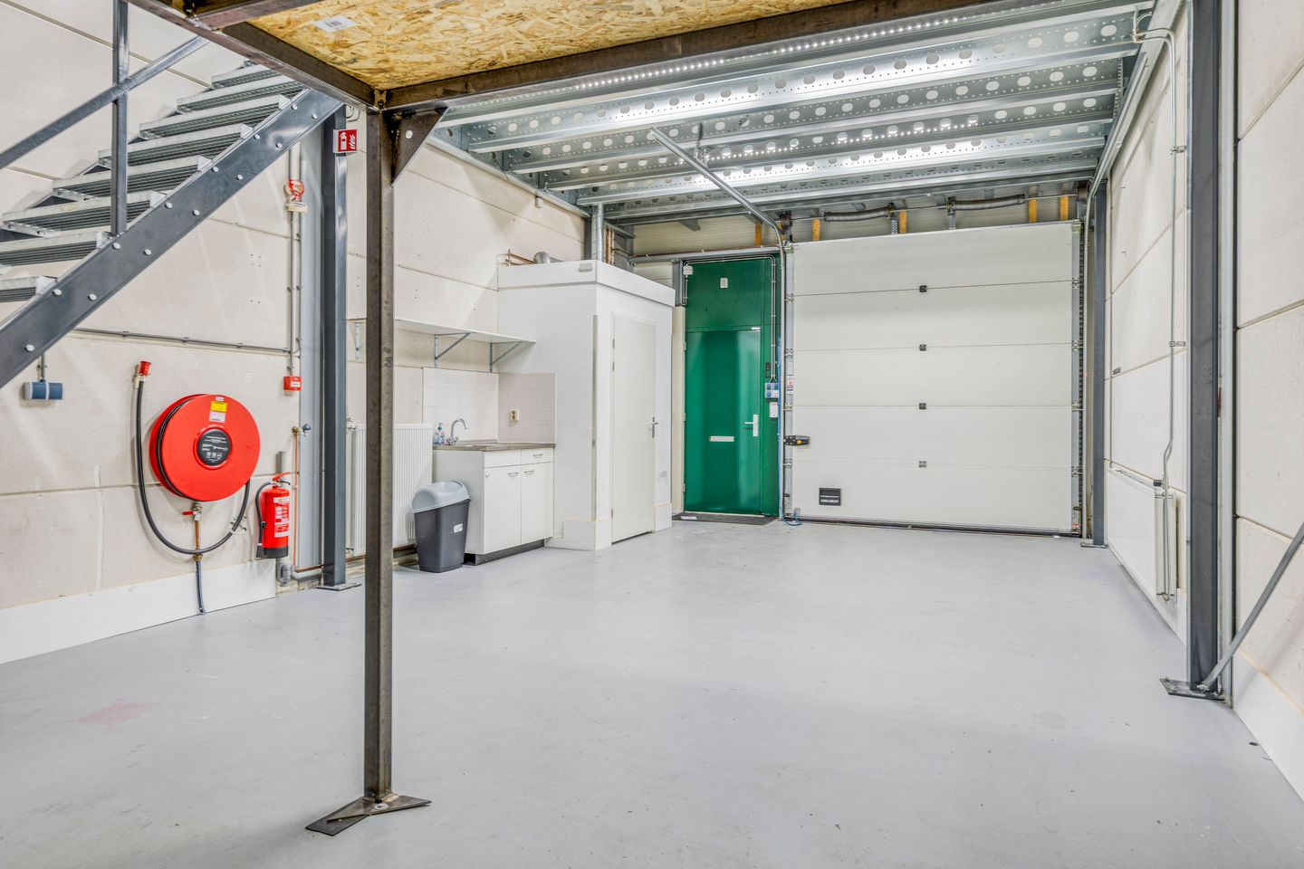 Bekijk foto 3 van Coriet van Alphen-Roosstraat 23