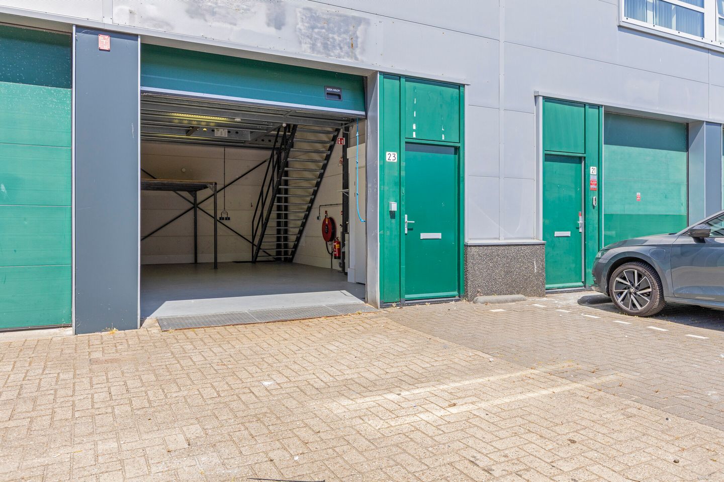 Bekijk foto 4 van Coriet van Alphen-Roosstraat 23