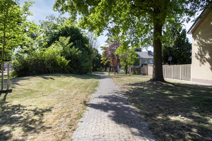 Foto 29 van Abraham Bloemaertstraat 17