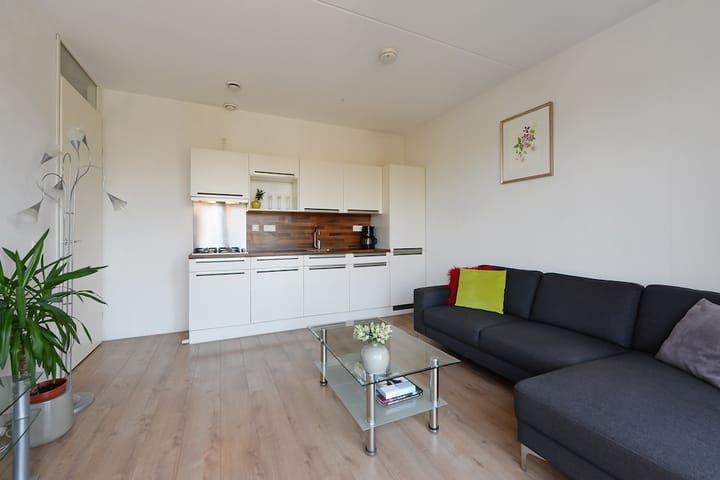 Foto 2 van Charlotte de Bourbonstraat 49