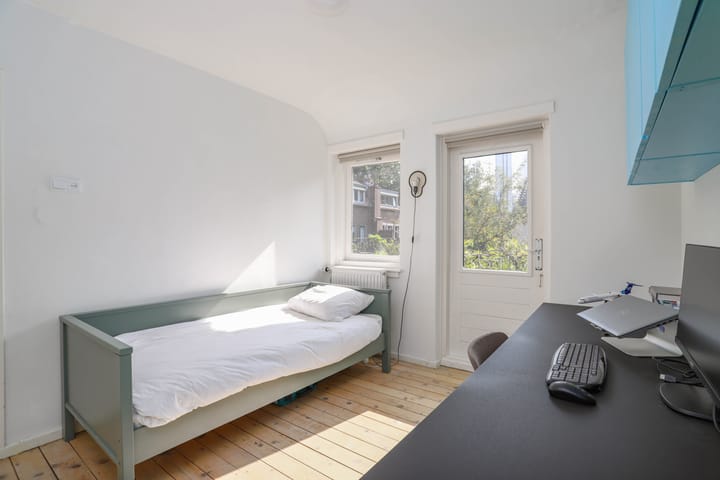 Foto 25 van Barkasstraat 2