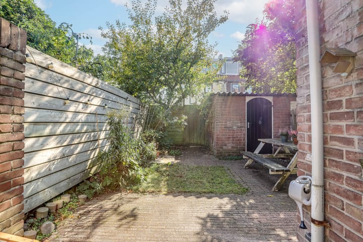 Foto 34 van Barkasstraat 2