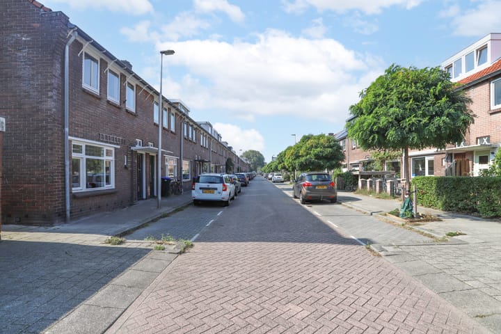 Foto 41 van Barkasstraat 2