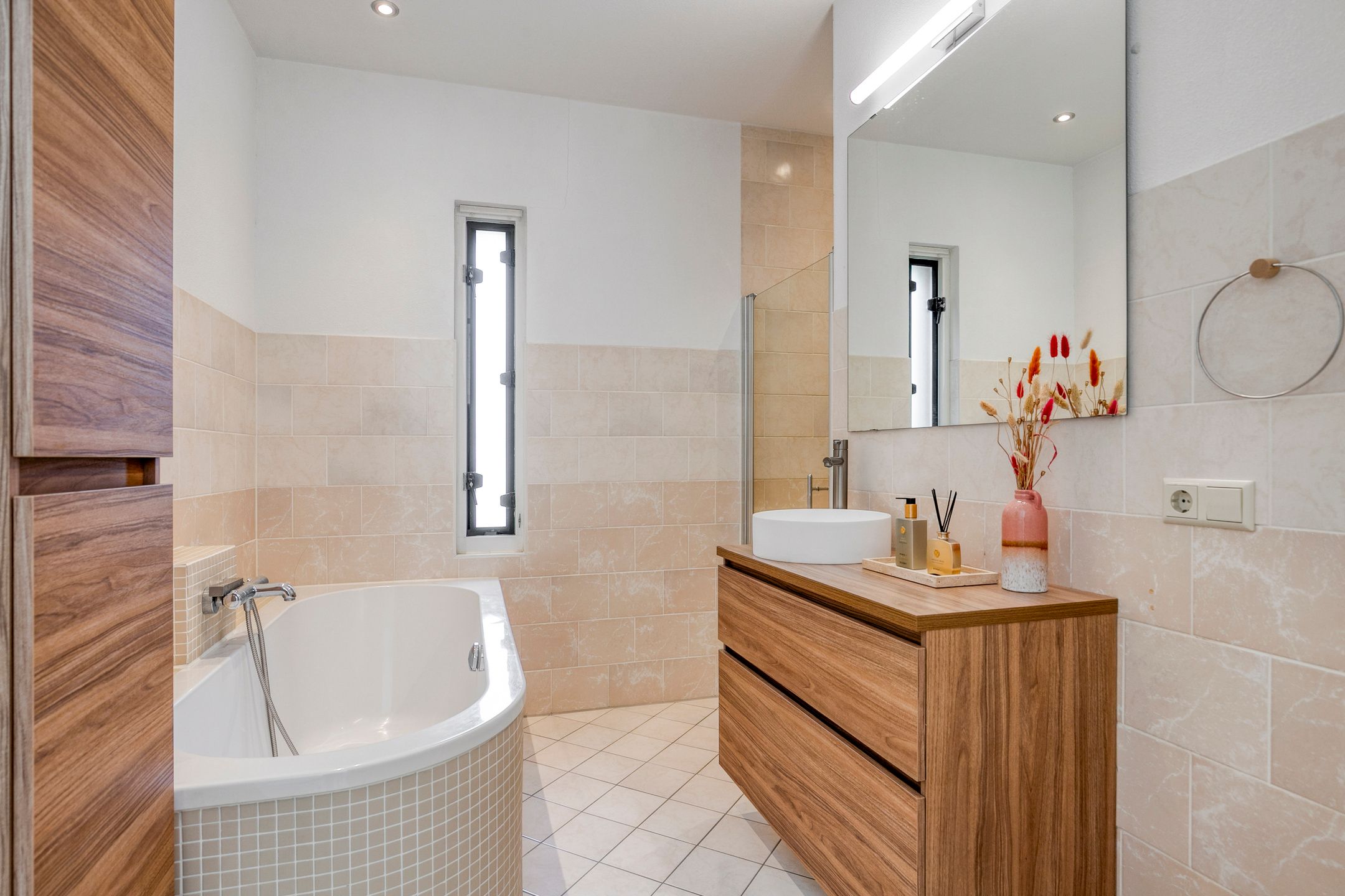 Photo 6 of Grasvogel 33