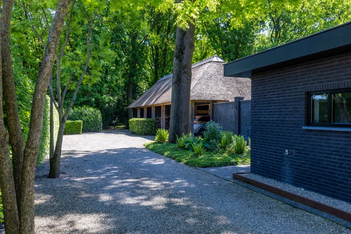 Foto 44 van Ruurloseweg 57