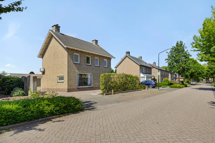 Foto 2 van Pastoor van den Boomstraat 12